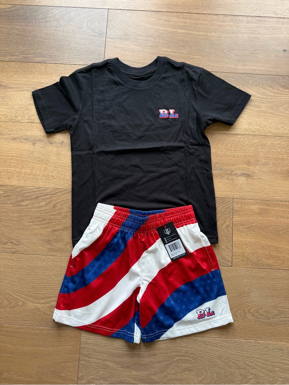 Baseball Lifestyle 101 - Patriot Pitch Shirt/Short Set -YS- NEW WITH TAGS
